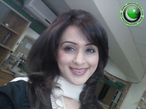 Mehreen Sibtain cute face of newscaster