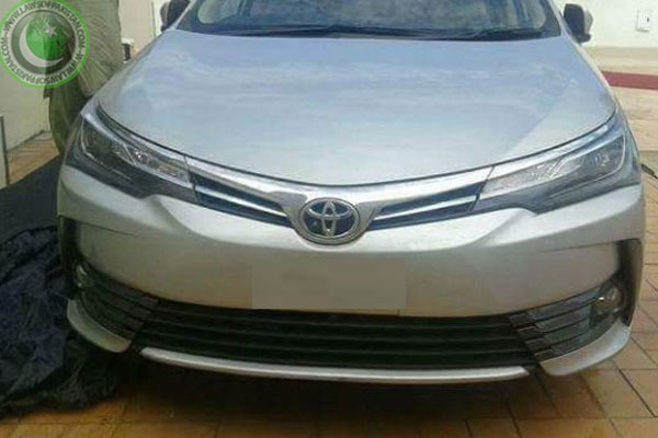 Toyota Corolla Facelift front