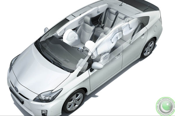 Toyota Prius 2017 Airbags pic